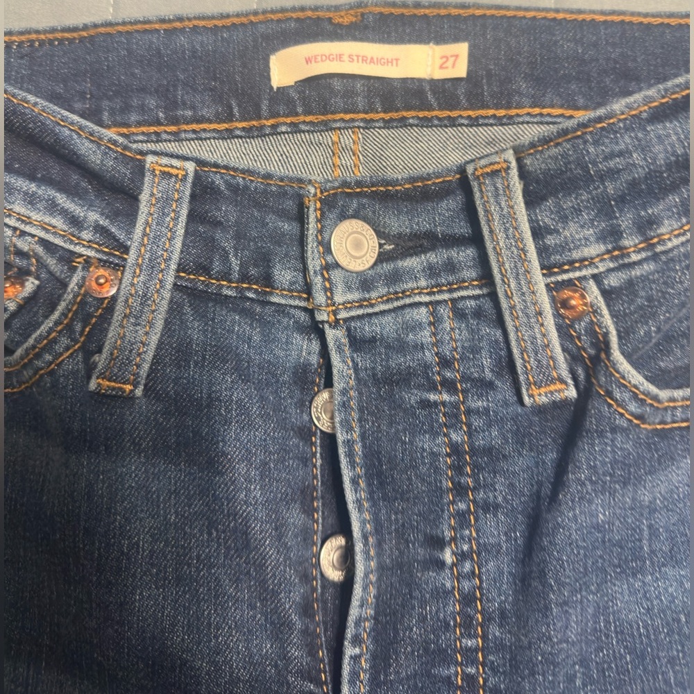 Levi's Dark Blue Wedgie Straight Leg Jeans size 27